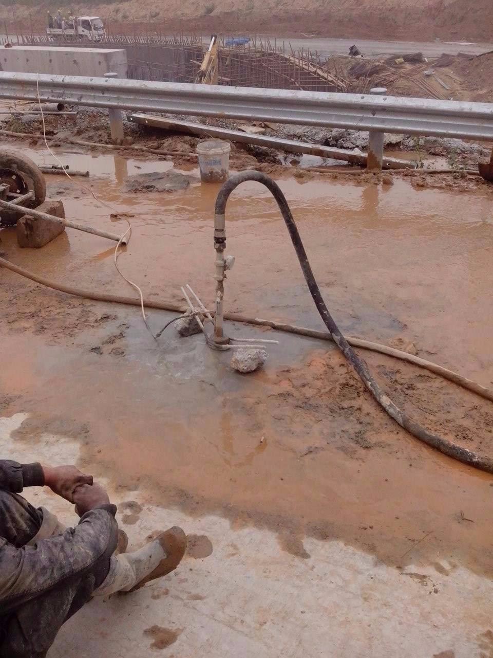 郑场镇路基压密注浆